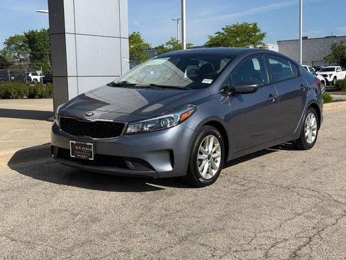 Used 2017 Kia Forte S FWD image 7