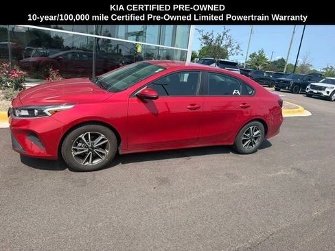 Used 2024 Kia Forte LXS w/ LXS Technology Package FWD image 3