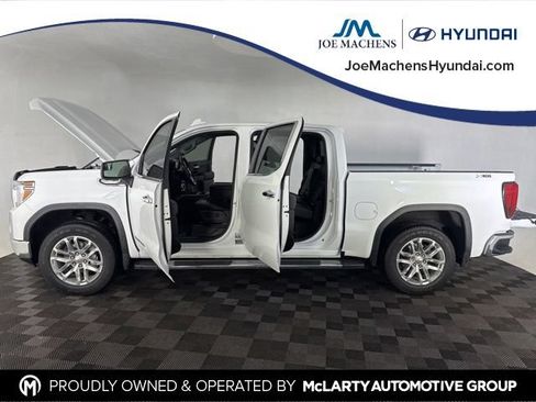 Used 2021 GMC Sierra 1500 SLT AWD/4WD image 9