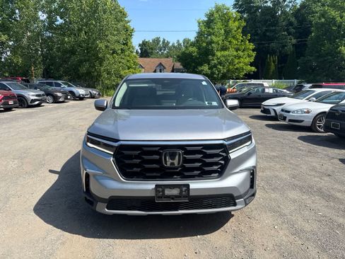 Used 2024 Honda Pilot EX-L image 2