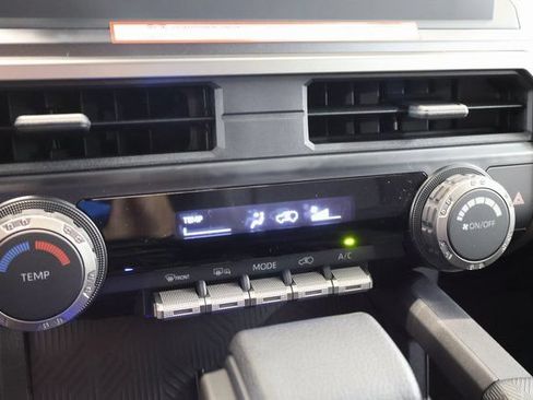 New 2026 Toyota 4Runner SR5 AWD/4WD image 19
