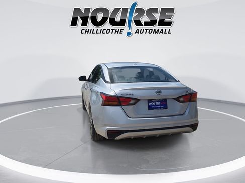 Used 2023 Nissan Altima 2.5 SV FWD image 7