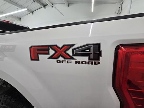 Used 2019 Ford F250 XLT w/ XLT Value Package image 8