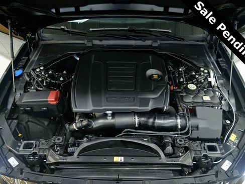 Used 2024 Jaguar XF R-Dynamic SE image 10