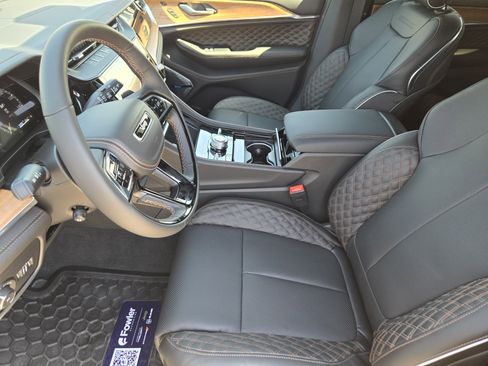 New 2026 Jeep Grand Cherokee L Summit AWD/4WD image 10