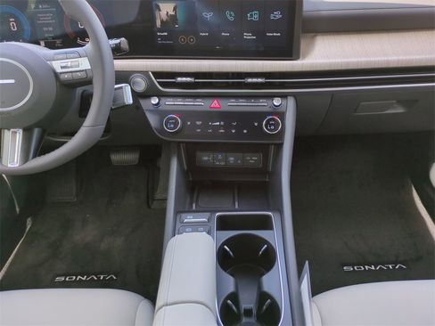 New 2025 Hyundai Sonata SEL image 18