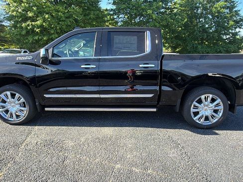 New 2026 Chevrolet Silverado 1500 High Country AWD/4WD image 8