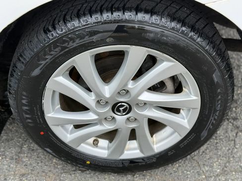 Used 2013 MAZDA MAZDA3 i Touring FWD image 31