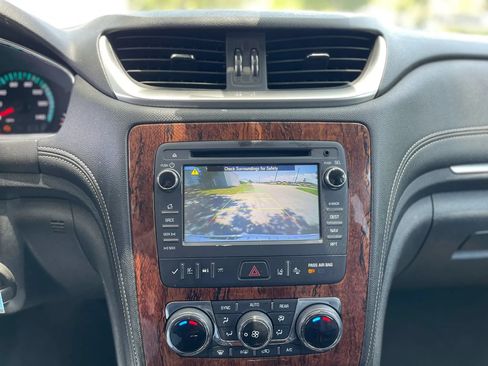 Used 2014 Chevrolet Traverse LTZ AWD/4WD image 19