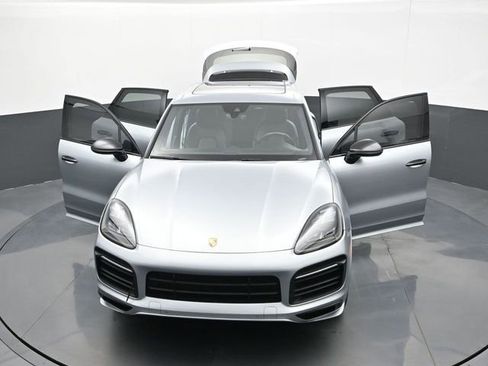 Certified 2021 Porsche Cayenne GTS w/ Premium Package Plus AWD/4WD image 32