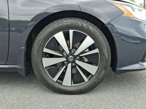Certified 2022 Nissan Altima 2.5 SL FWD image 10