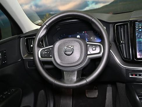 Used 2024 Volvo XC60 B5 Core AWD/4WD image 65