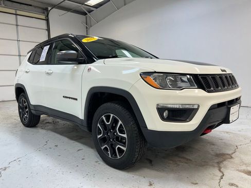 Used 2019 Jeep Compass Trailhawk image 7