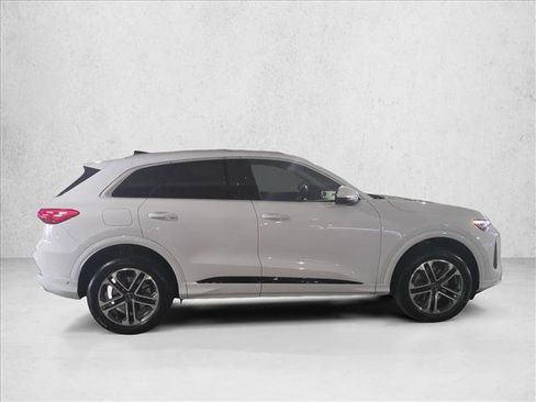 Certified 2025 Audi Q5 Premium Plus w/ Premium Plus image 4