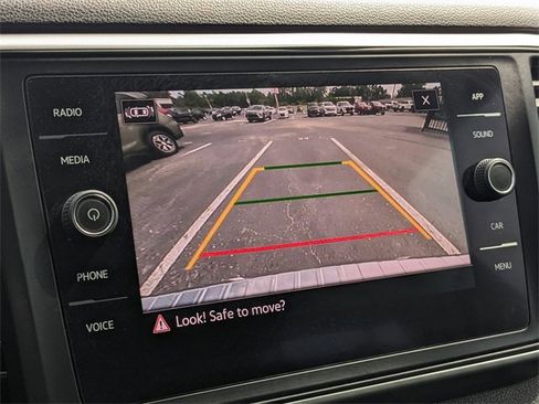 Used 2021 Volkswagen Atlas SE image 3