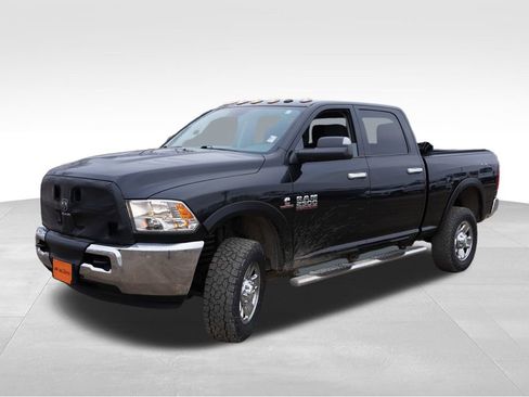 Used 2018 RAM 2500 Tradesman w/ Chrome Appearance Group image 11