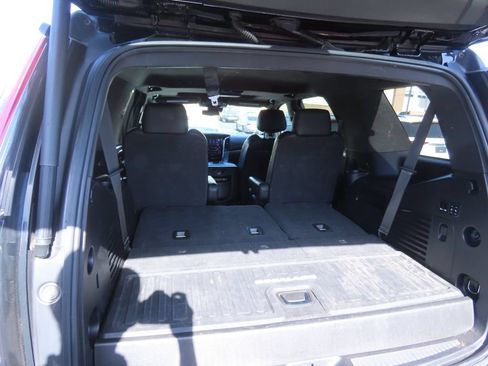 Used 2020 Cadillac Escalade Platinum AWD/4WD image 12