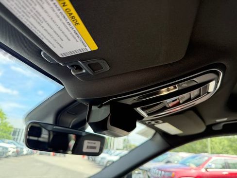 New 2025 Jeep Grand Cherokee L Altitude image 30