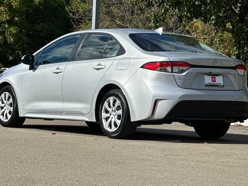 Used 2024 Toyota Corolla LE FWD image 6