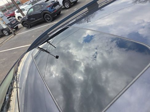 Used 2018 Subaru Crosstrek 2.0i Limited image 13