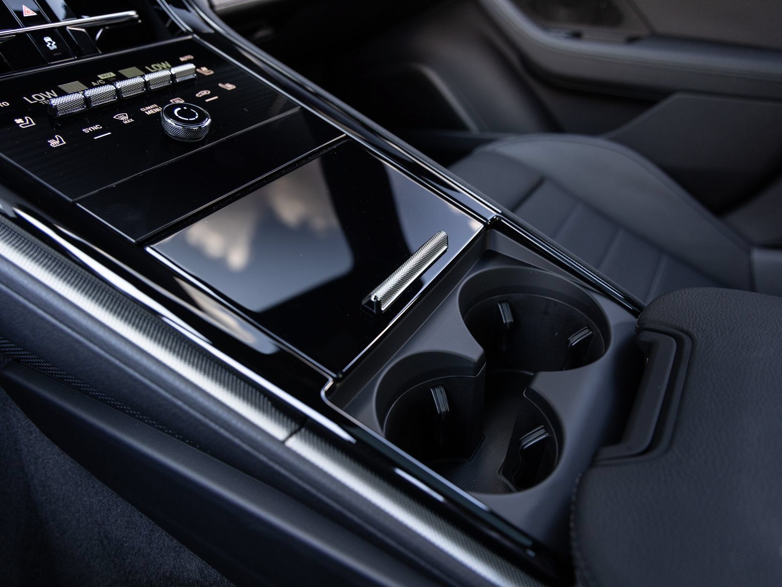 Certified 2026 Porsche Panamera RWD image 18