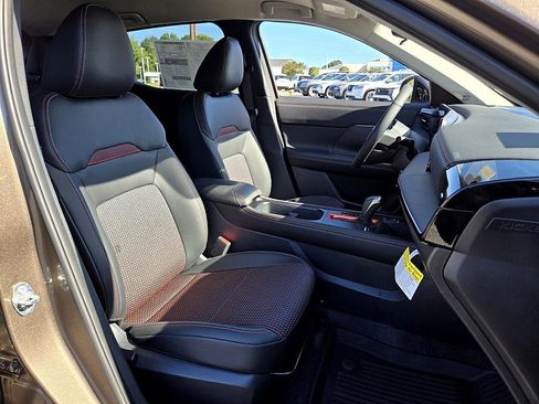 New 2026 Nissan Kicks SR w/ Cold Weather Package image 11