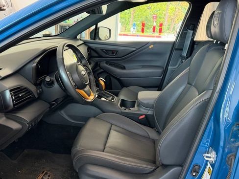 Used 2025 Subaru Outback Wilderness w/ Wilderness Package AWD/4WD image 4