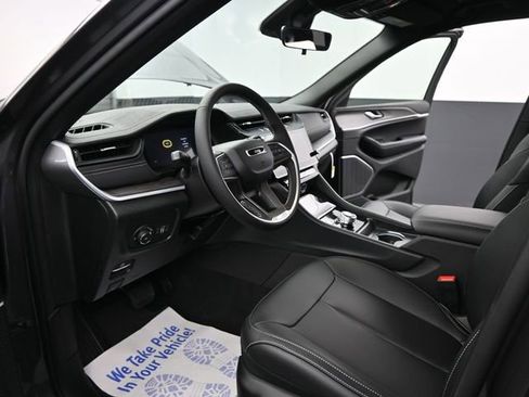 New 2026 Jeep Grand Cherokee L Limited AWD/4WD image 9