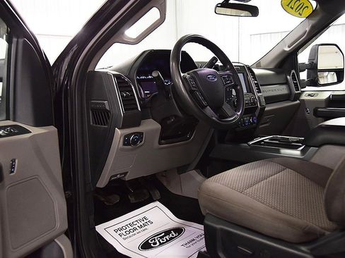 Used 2021 Ford F250 XLT w/ XLT Value Package image 15