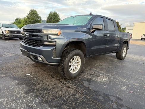Used 2021 Chevrolet Silverado 1500 RST AWD/4WD image 2