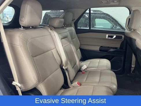 Used 2020 Ford Explorer XLT w/ Equipment Group 202A image 28