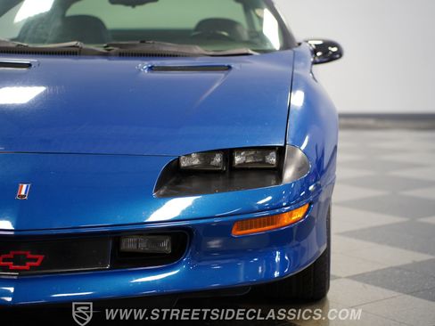 Used 1995 Chevrolet Camaro Z28 RWD image 21
