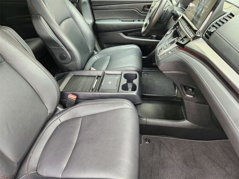Used 2025 Honda Odyssey Sport-L image 13