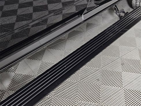 Used 2025 RAM 2500 Laramie image 9