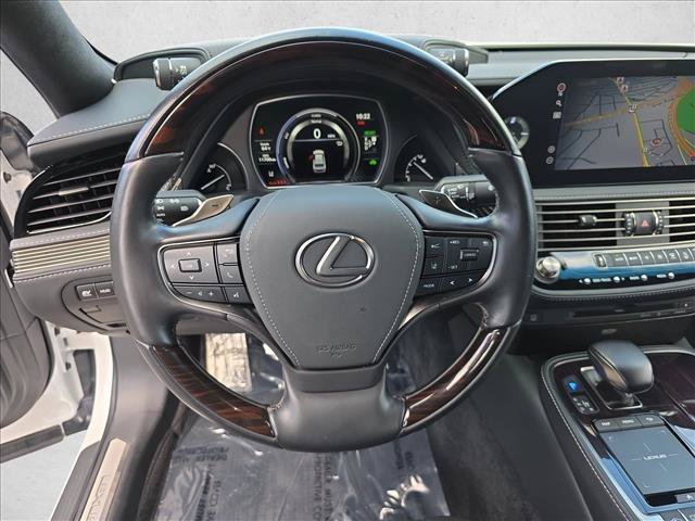 Used 2021 Lexus LS 500h AWD image 18