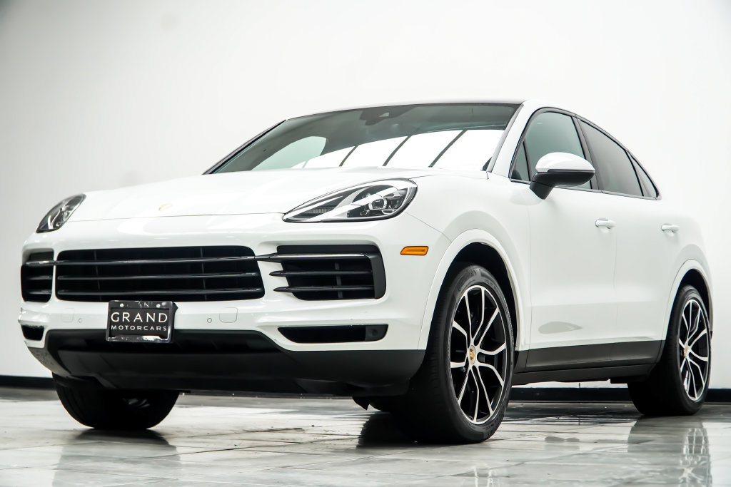 Used 2023 Porsche Cayenne Coupe AWD/4WD image 12