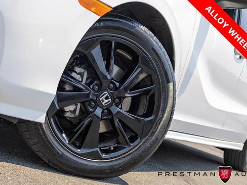 Used 2024 Honda Odyssey Sport image 12