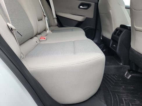 Used 2023 Nissan Rogue SV AWD/4WD image 29
