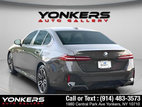 Used 2024 BMW 530i xDrive 530i xDrive image 7