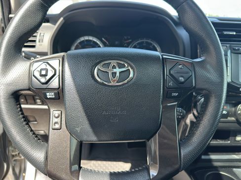 Used 2019 Toyota 4Runner TRD Off-Road Premium AWD/4WD image 13