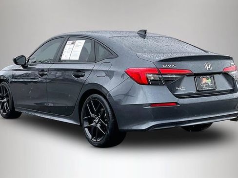 Used 2024 Honda Civic Sport image 4