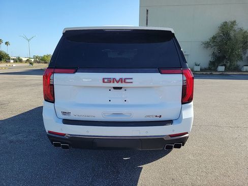 Used 2025 GMC Yukon AT4 Ultimate image 7