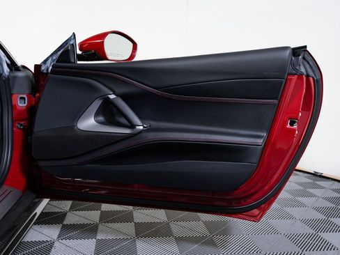 Certified 2020 Ferrari 812 Superfast image 18