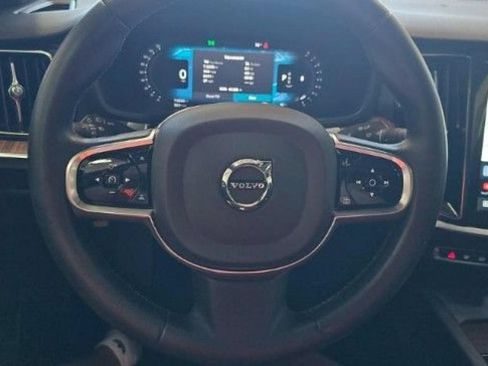 Used 2023 Volvo S60 B5 Plus w/ Climate Package AWD/4WD image 12