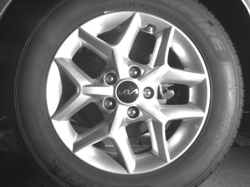 Used 2025 Kia Soul LX w/ LX Technology Package FWD image 21