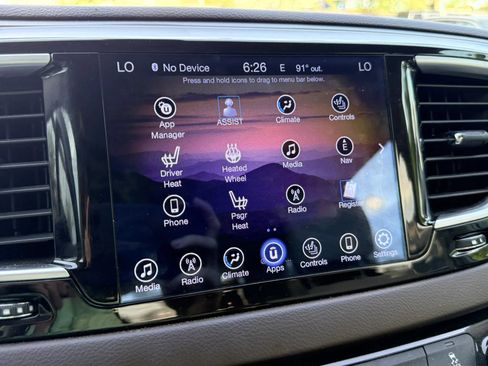 Used 2017 Chrysler Pacifica Touring-L Plus FWD image 20