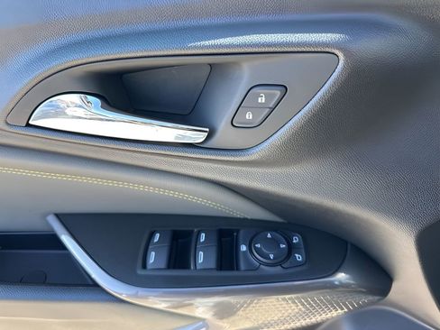 Used 2025 Chevrolet Trax ACTIV w/ Driver Confidence Package image 25