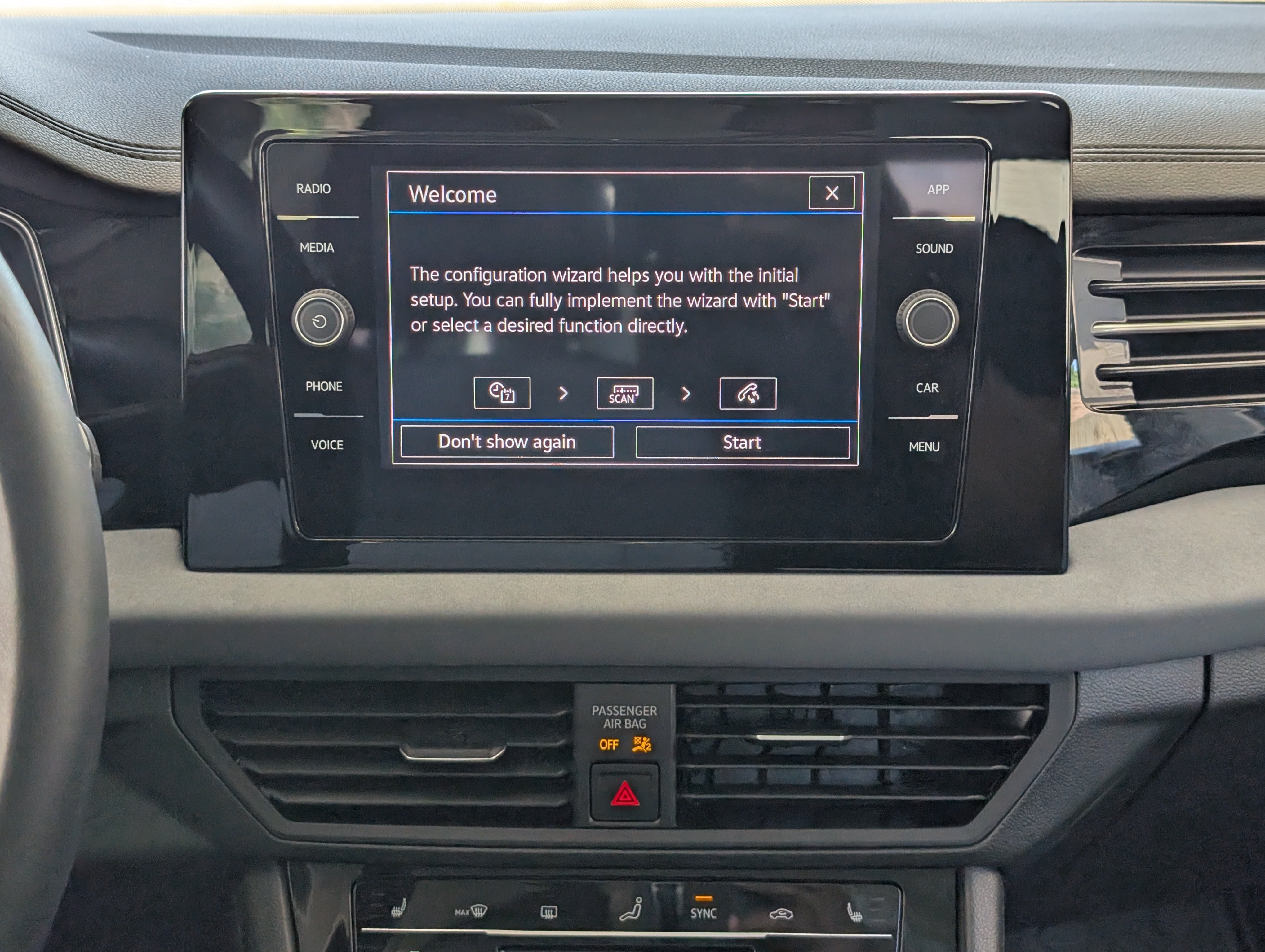 Used 2025 Volkswagen Jetta SE w/ Sunroof Package FWD image 26