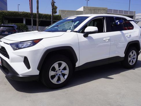 Certified 2022 Toyota RAV4 LE w/ Carpet Mat Package (TMS) AWD/4WD image 4