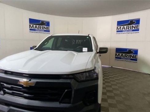 Used 2023 Chevrolet Colorado W/T image 5
